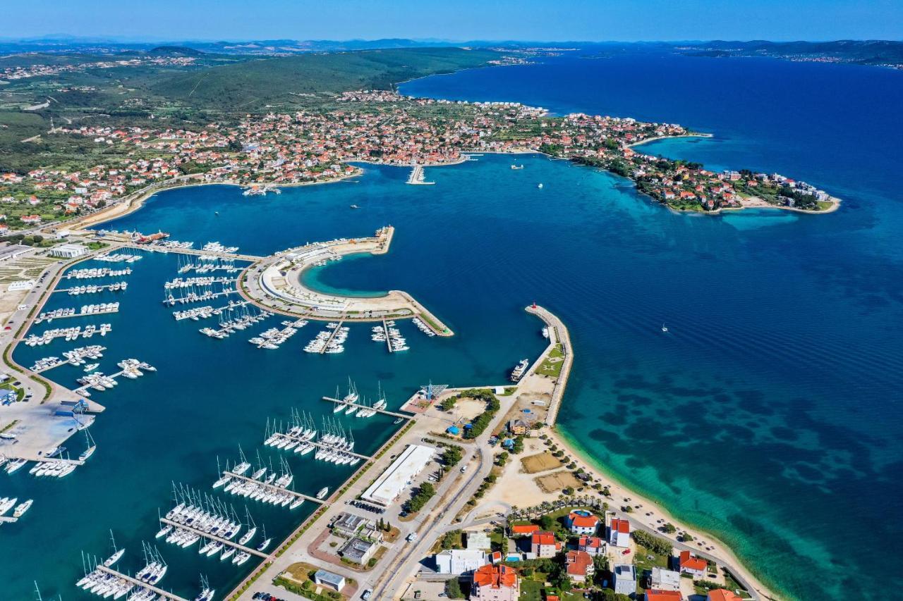 Apartments With A Parking Space Sukosan, Zadar - 16641 Esterno foto